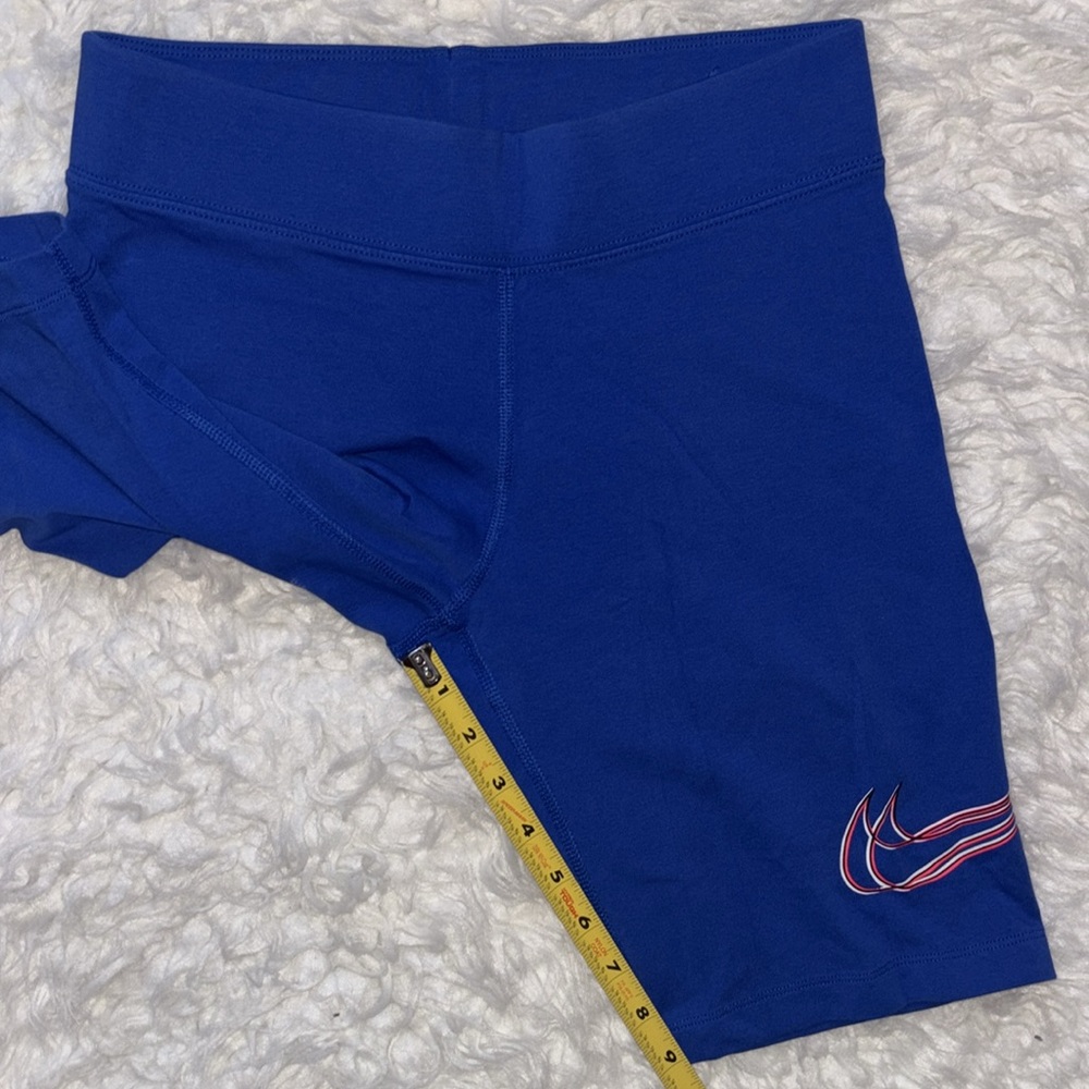 Nike 9” Tight Fit Biker Shorts, Size M - Picture 9 of 16